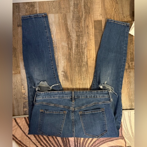 Old Navy Blue Denim Jeans - Picture 4 of 5